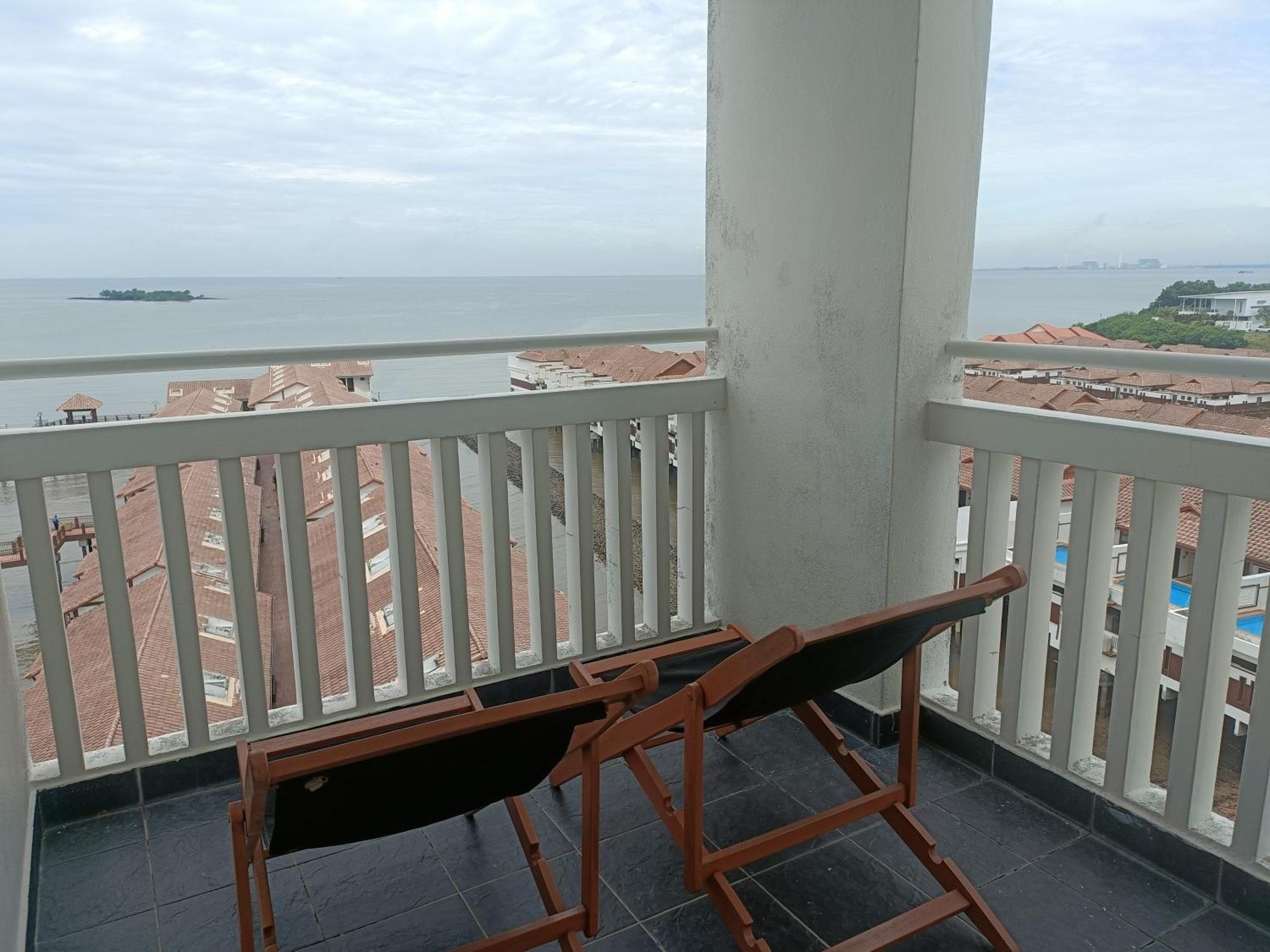 Pd Full Seaview Deluxe Aparthotel Port Dickson Exterior foto